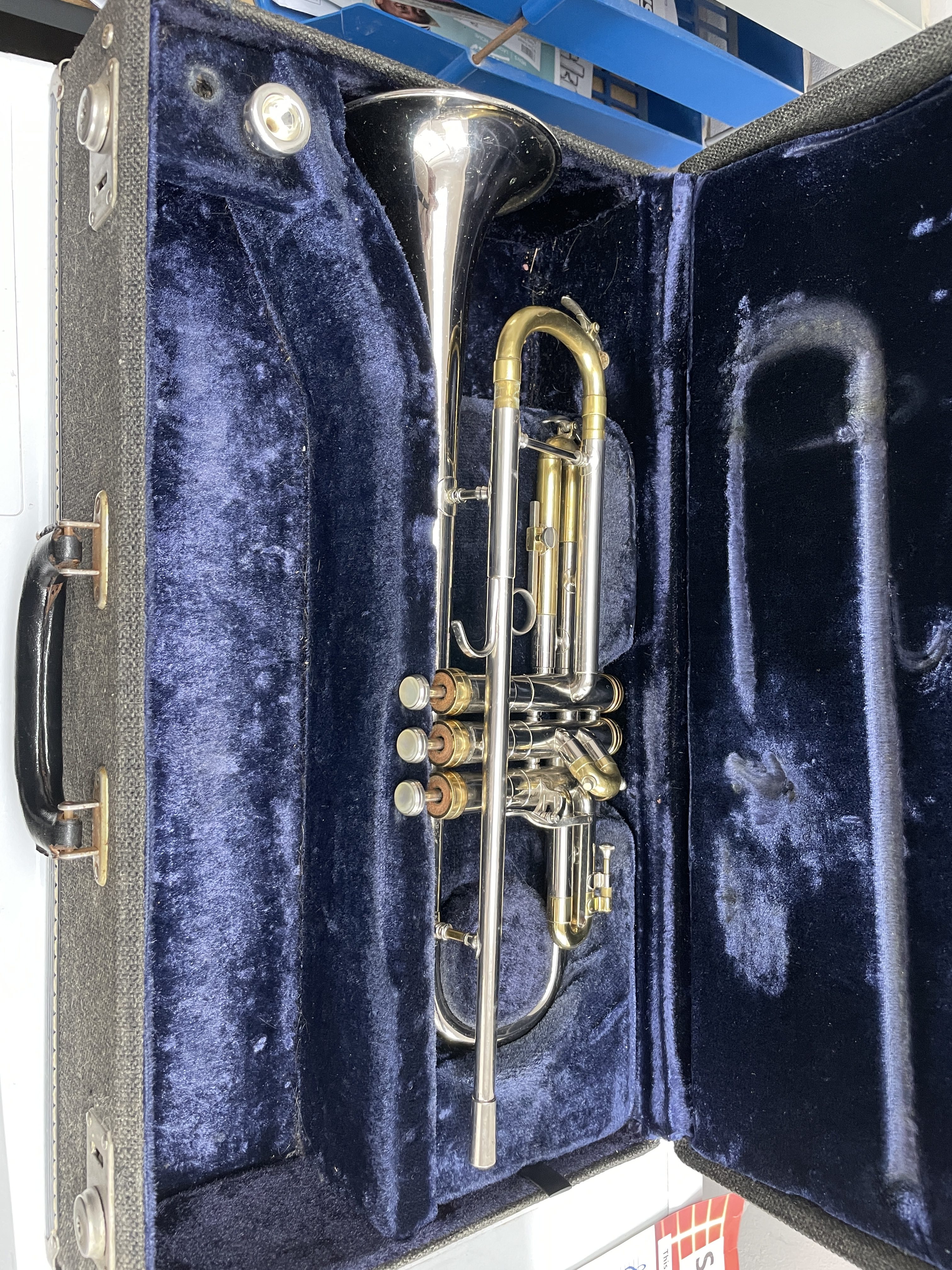 Read more about the article Conn Connstellation 38b trumpet