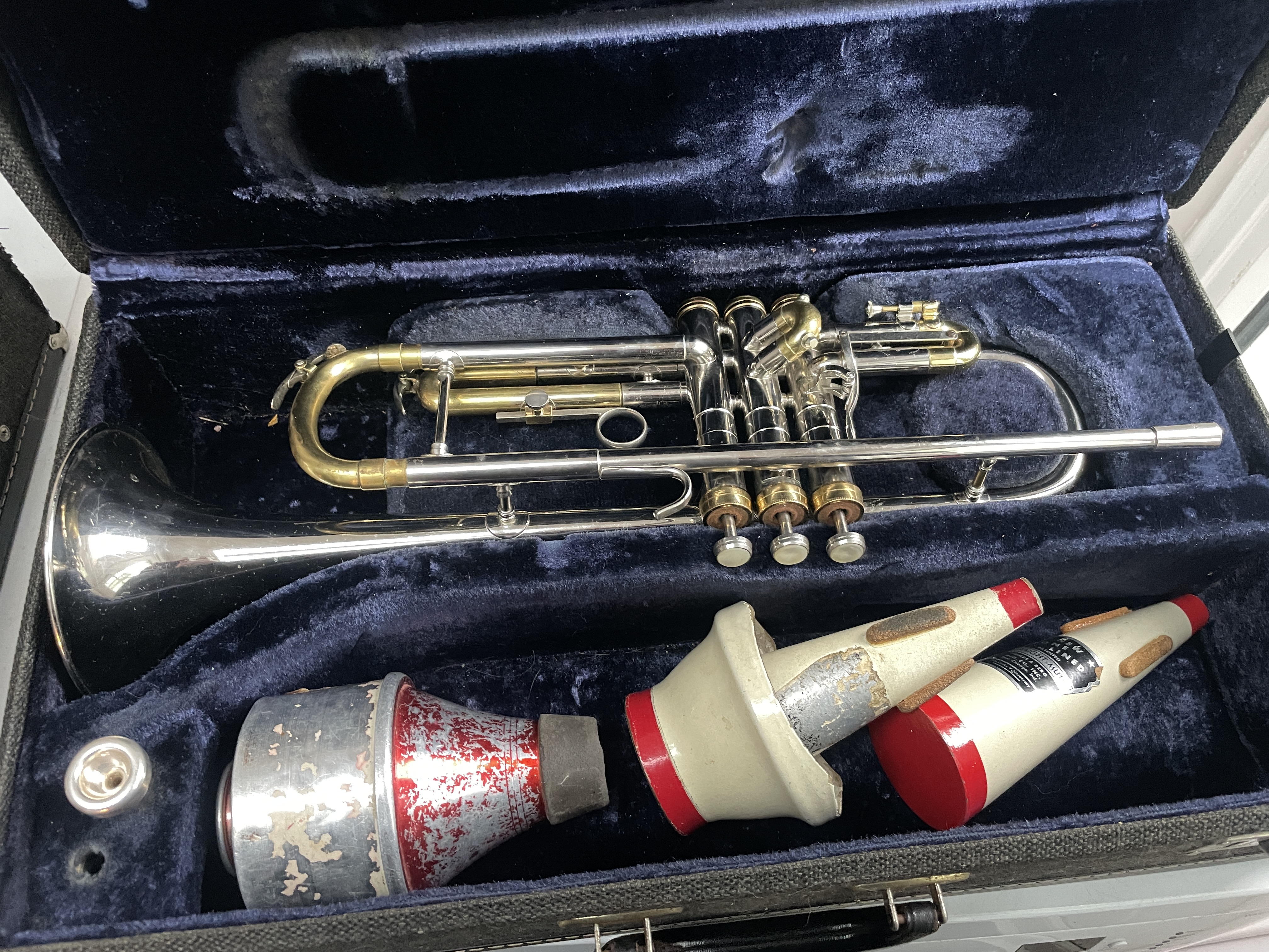 F05FB181-C8E0-4061-9682-449647868009